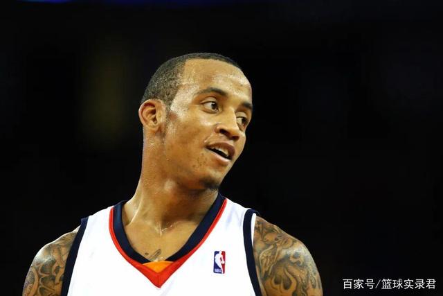皇马伤病问题有所缓解，穆里尼奥可调动22名球员迎战接下来的赛程